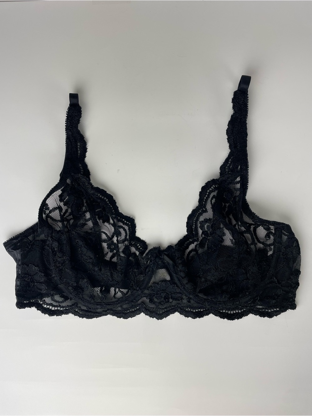 Vintage Y2K Victoria’s Secret Black Lace Balconette Bra 38D